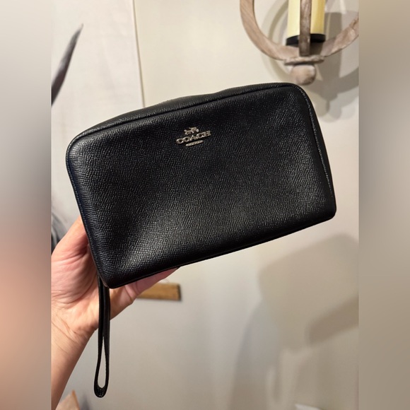 Coach Boxy Cosmetic Case/Large Wristlet Black with Silver Hardware - Picture 6 of 8